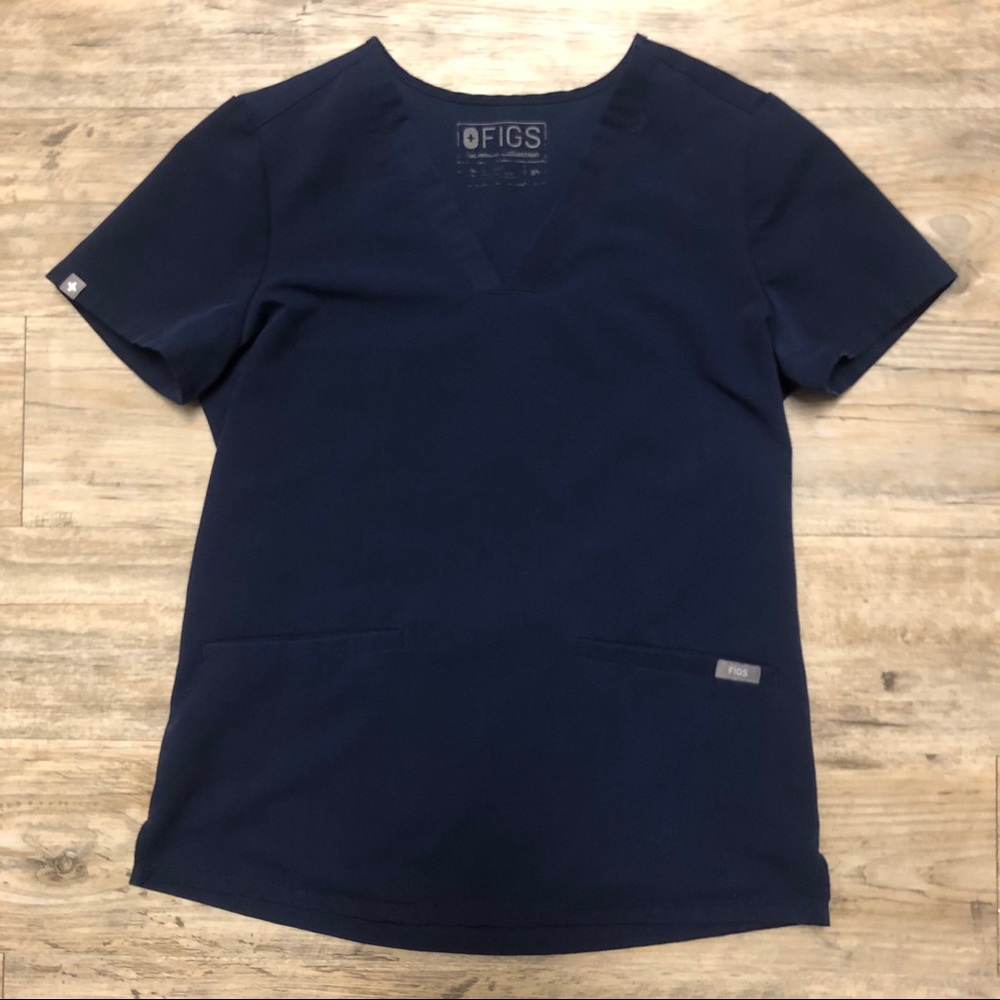 Figs Navy Casma Three Pocket Scrub Top